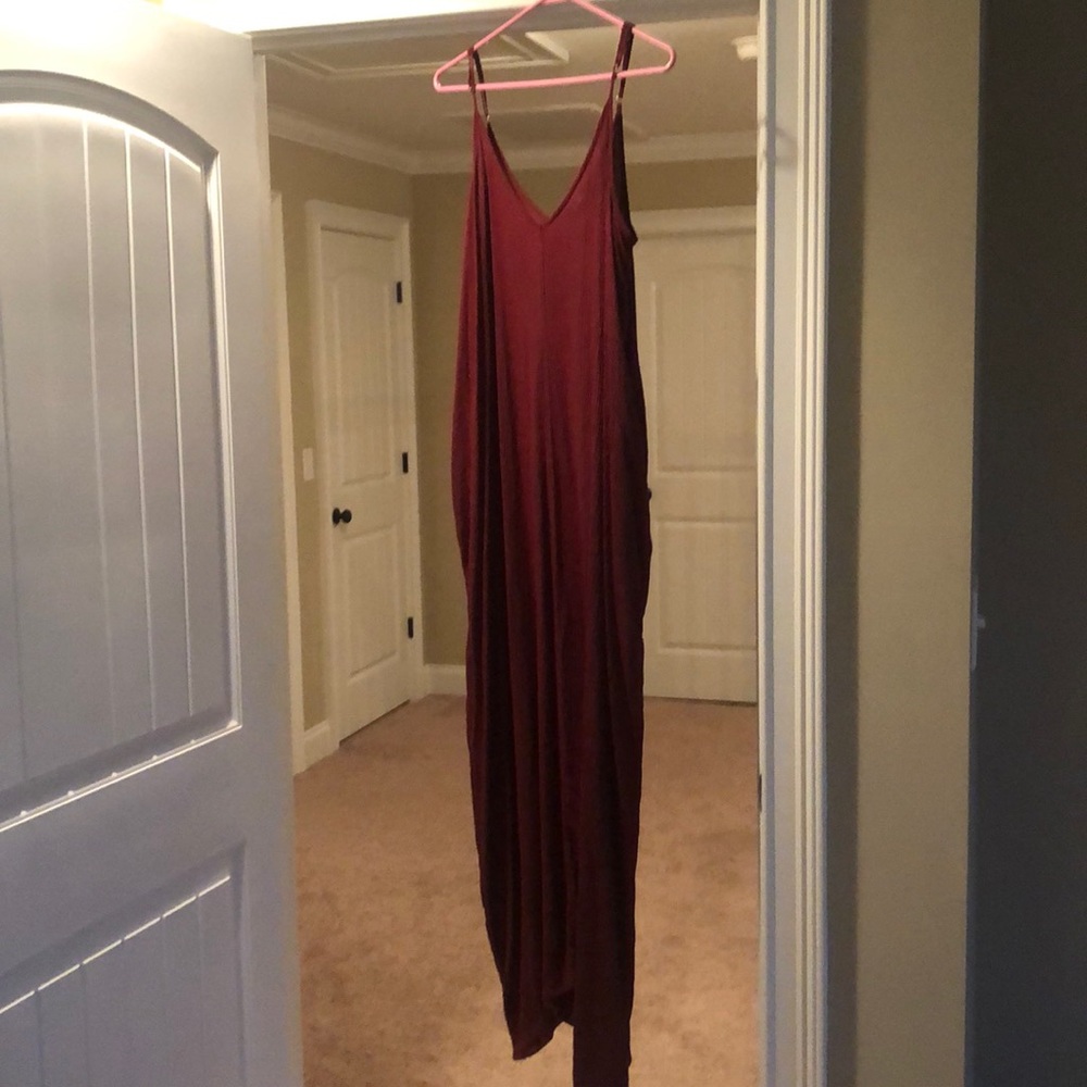 LuLus Crimson Maxi